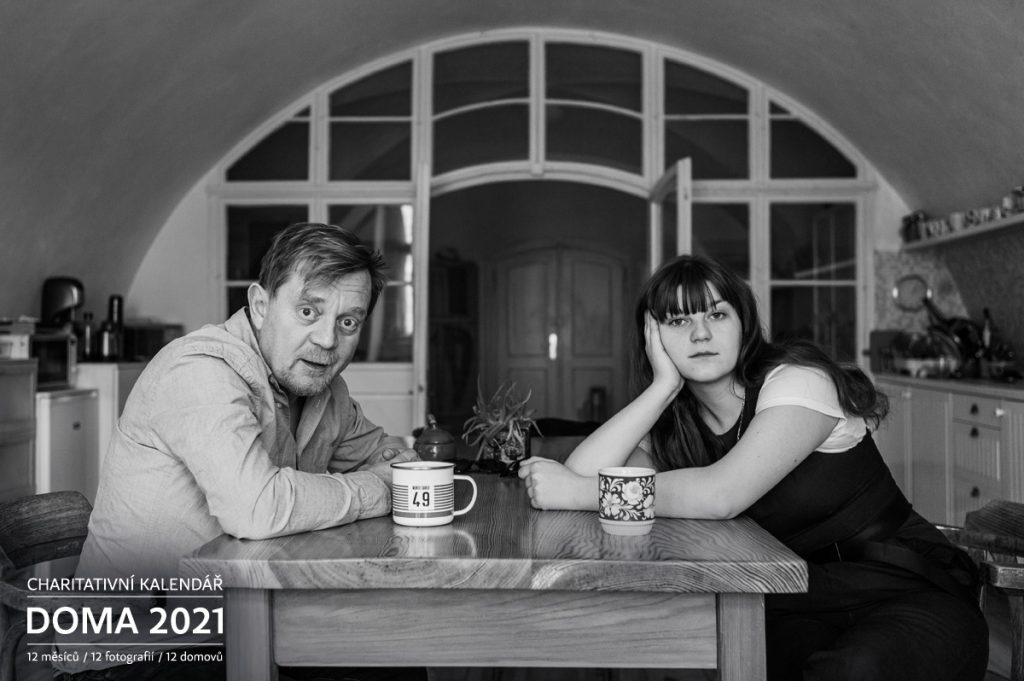 Anna Čtvrtníčková s otcem Petrem Doma 2021